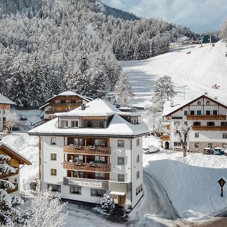 Piccolo Hotel Claudia No Pets Сан-Виджилио-ди-Мареббе Экстерьер фото